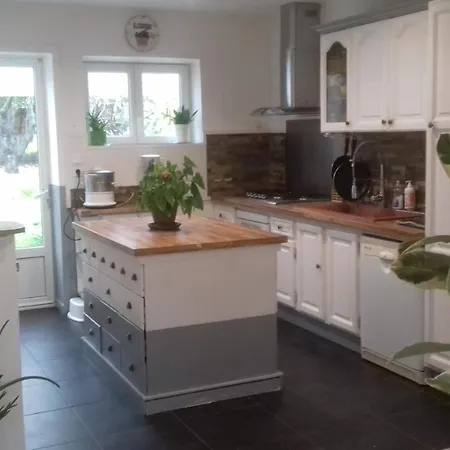 2 Lumineux Appartements, La Rochelle לה רושל
